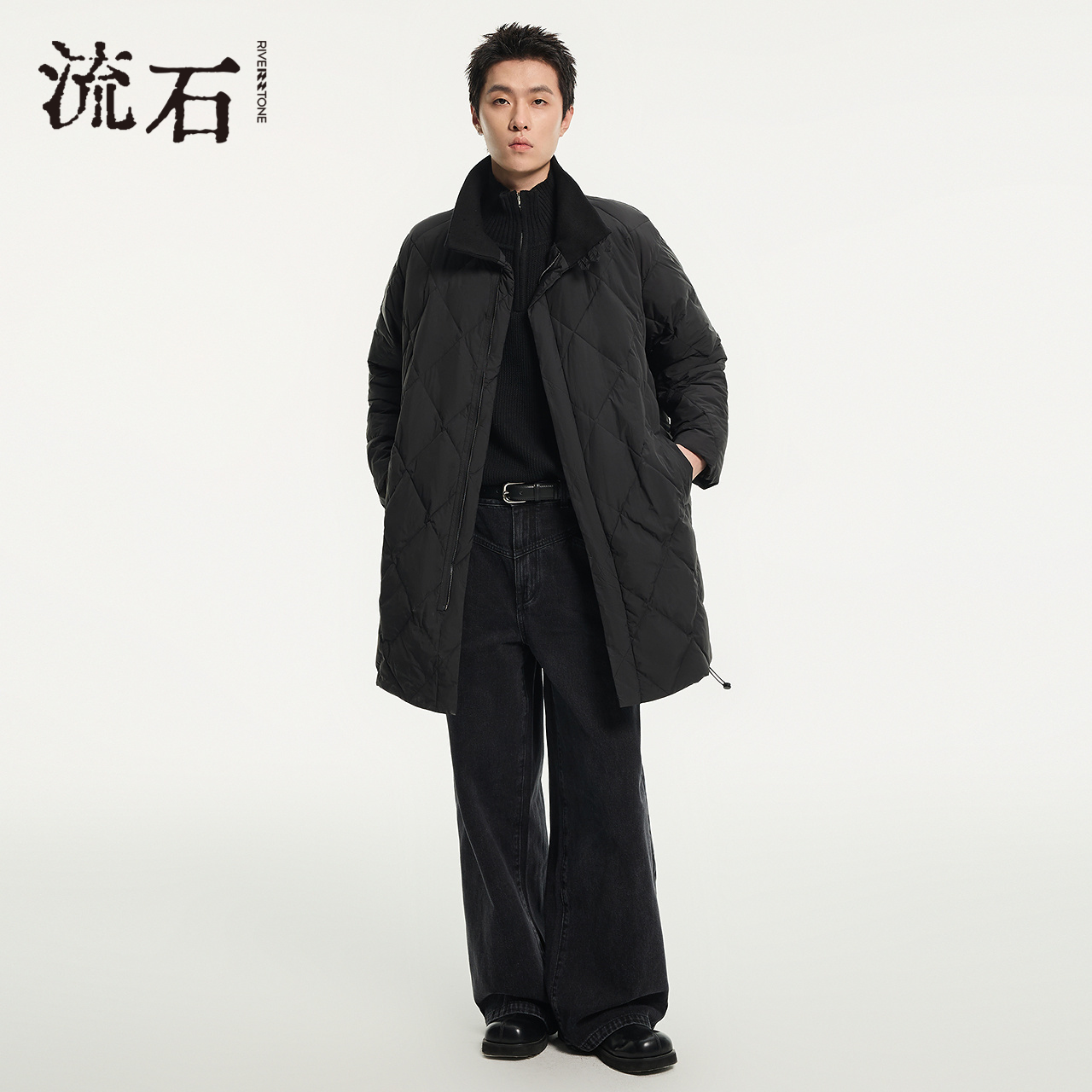 RS流石男装刺绣中长款羽绒服冬季新款男士设计翻领白鸭绒加厚外套