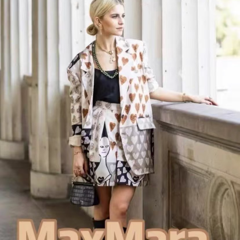 99新 MaxMara 潮奢豆 严选/拼色爱心图案印花桑蚕丝西装/X11343