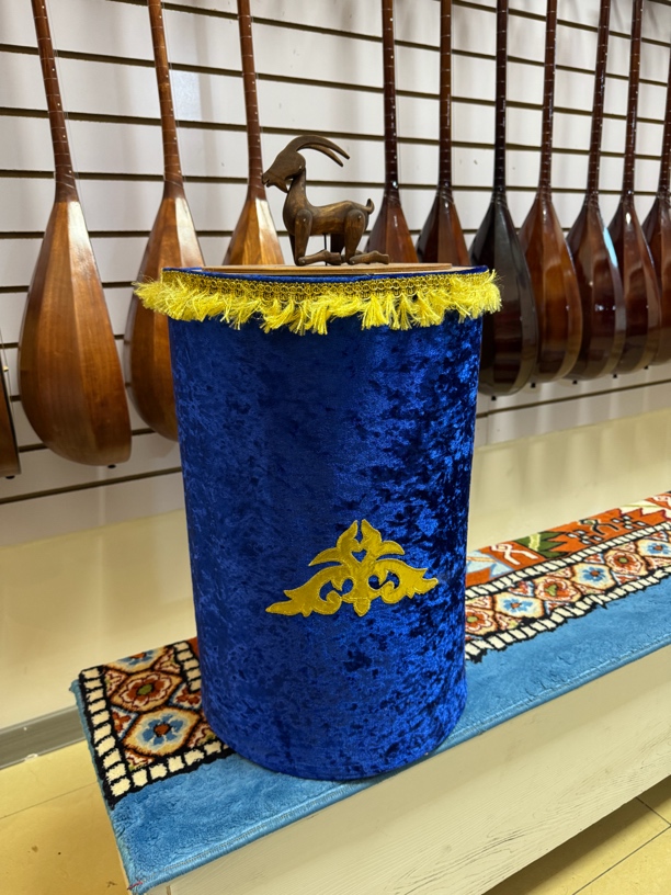 哈萨克传统乐器沃尔铁克