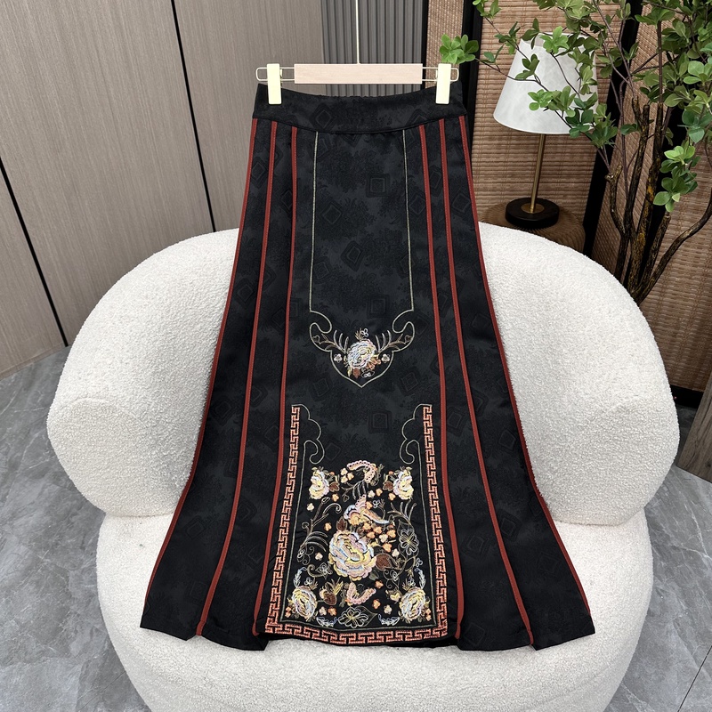 【锦绣未央】2025春款马面裙新中式国风松紧腰显瘦百搭女半身裙提花