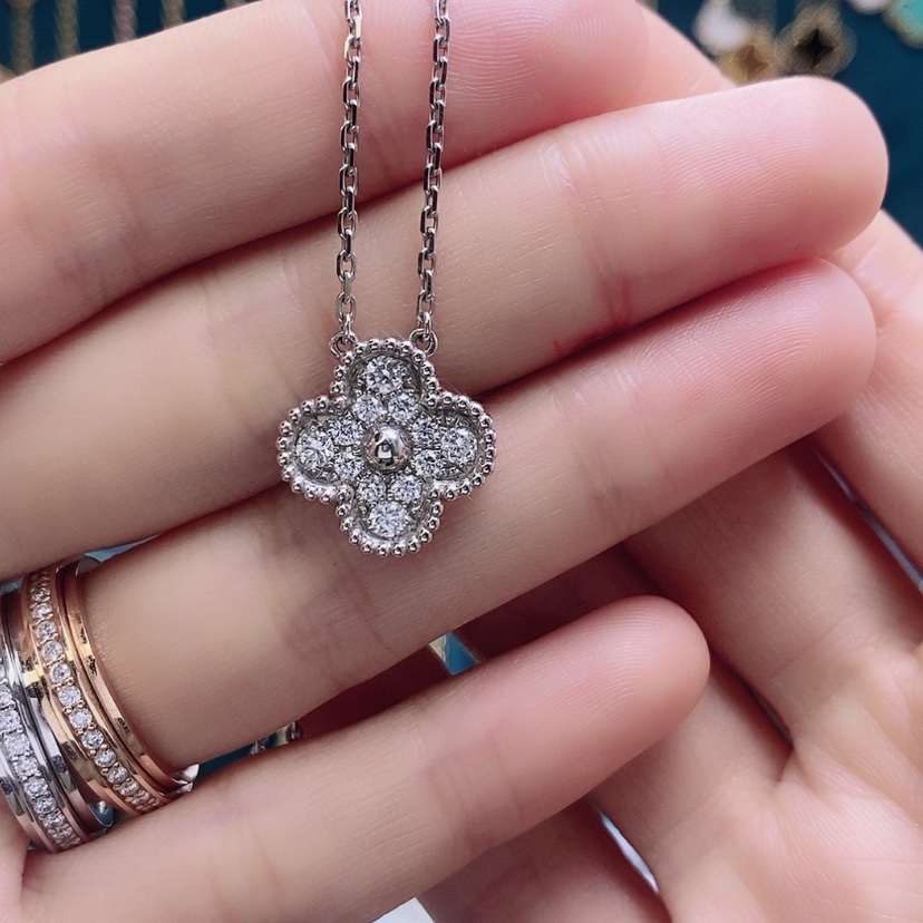 【闪购商品】钻石颈饰18K金镶嵌x钻石k白项链