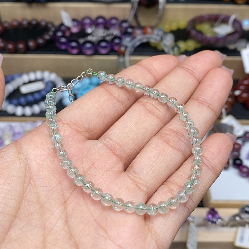 【闪购商品】水晶手链未镶嵌?**呼