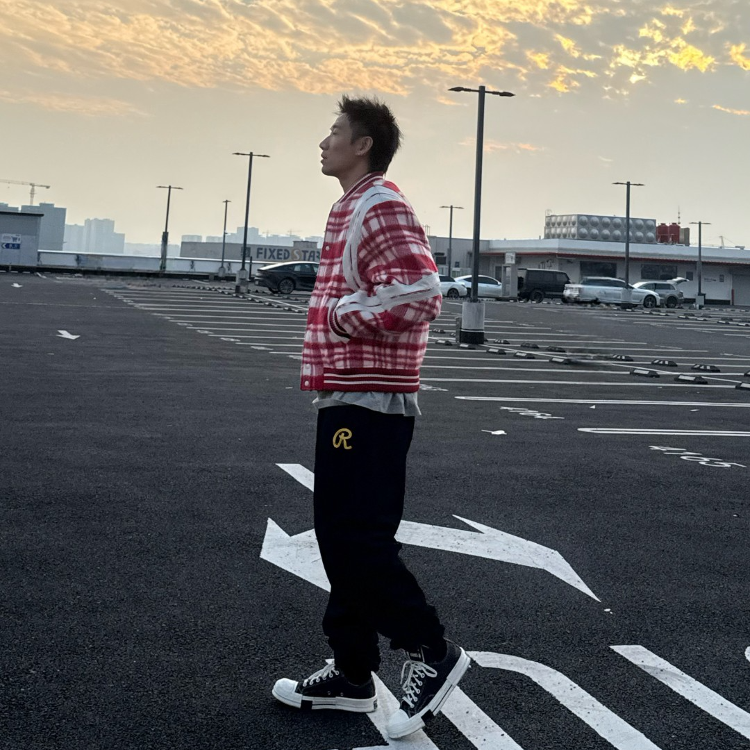 中圈弧秋冬加绒束脚网红卫裤休闲宽松黑色百搭时尚韩版显瘦格子风