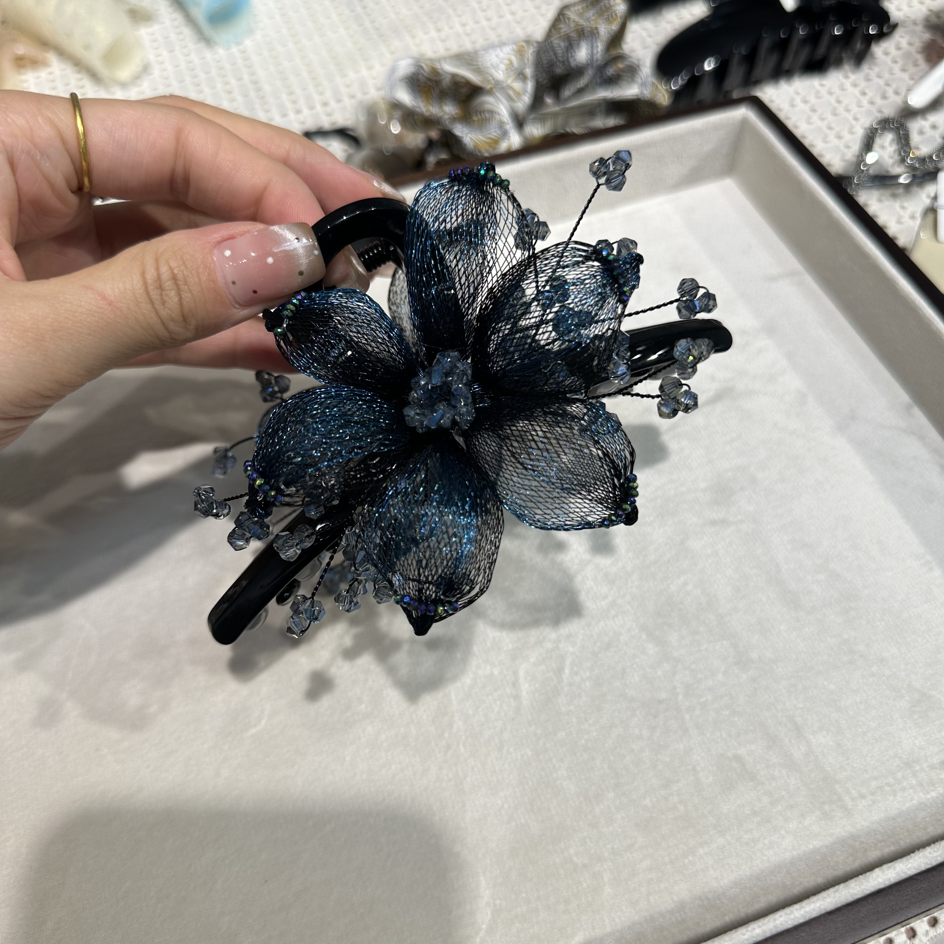 卓菲【铜丝花系列抓夹】奢华气质