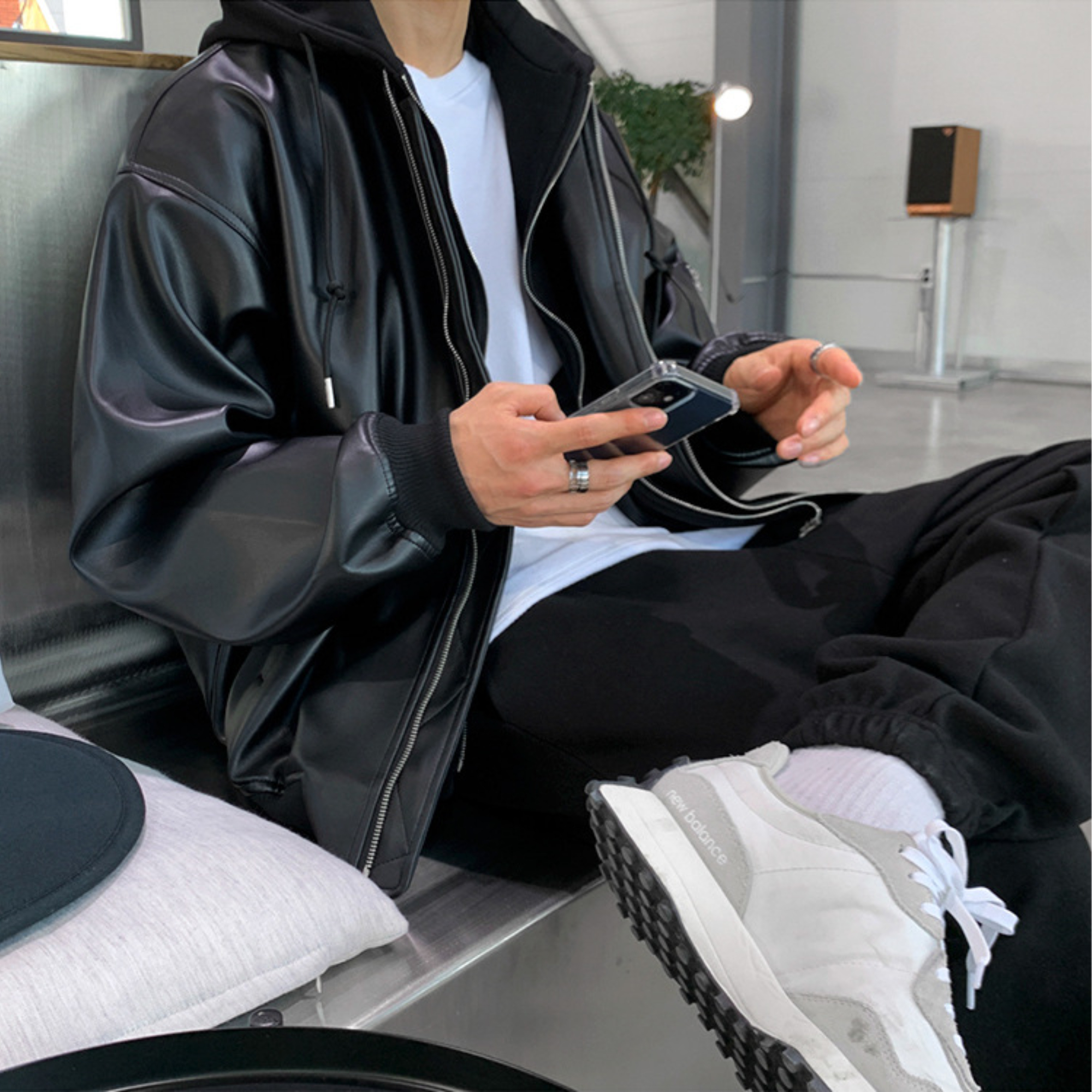 超酷假两件皮夹克秋冬季加绒卫衣pu皮宽松休闲美式复古25男士外套