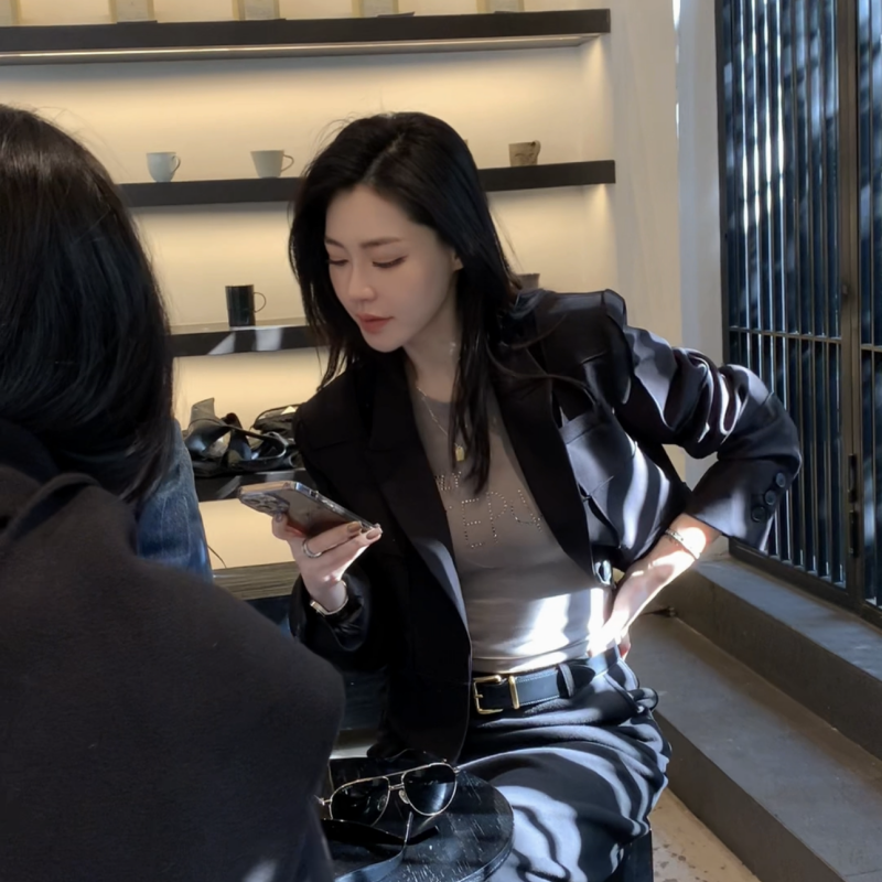 王嬛嬛MsLime气质短款时尚百搭休闲女士西装短外套23H70024