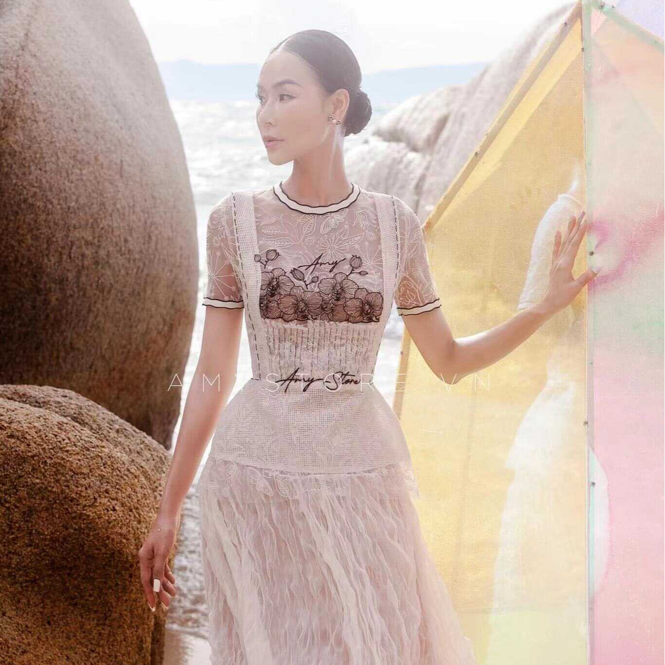 越南小众设计品牌重工刺绣蕾丝背心裙长款网纱半裙套装A072