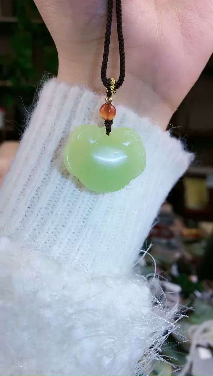 【闪购商品】和田玉挂件未镶嵌AA拍一发一  多样性发货