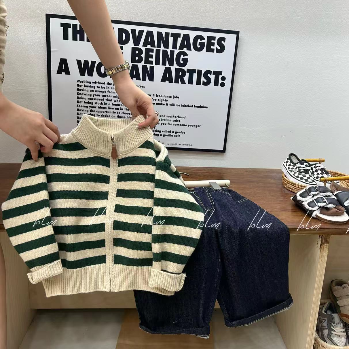 秋冬款韩版时尚条纹款儿童毛衣开衫 A169