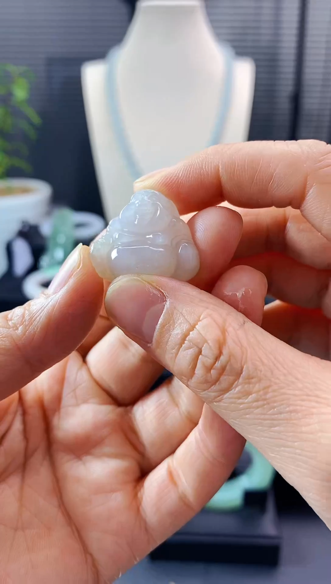 【闪购商品】翡翠颈饰未镶嵌佛公