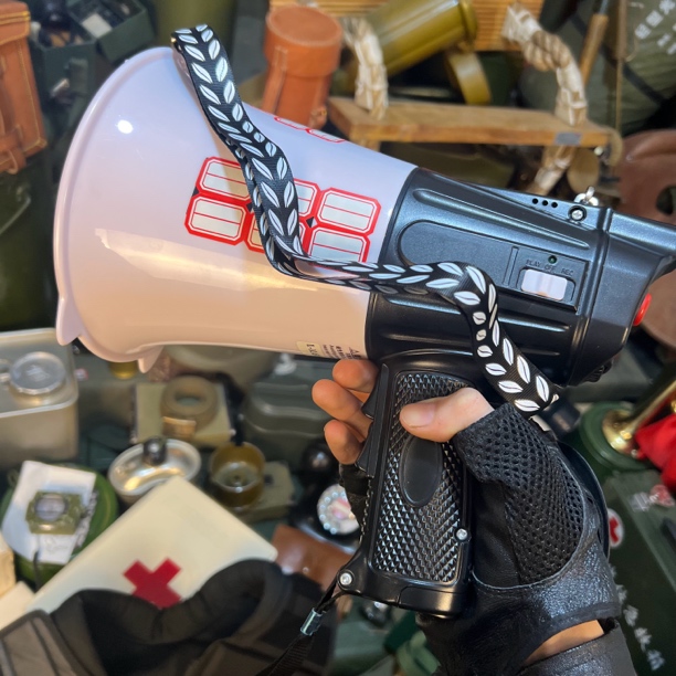 正品老货喊话器手电筒全新库存