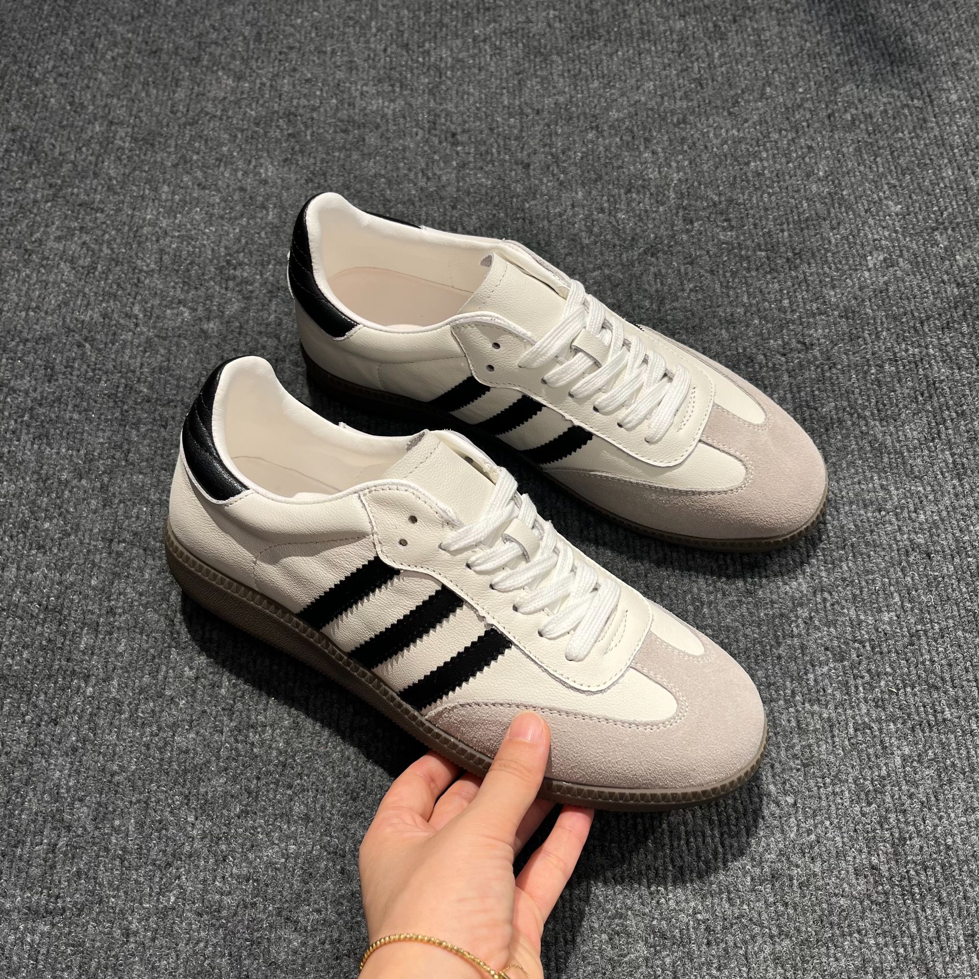 头层牛皮 经典德训三条杠百搭时尚潮流小白鞋情侣款