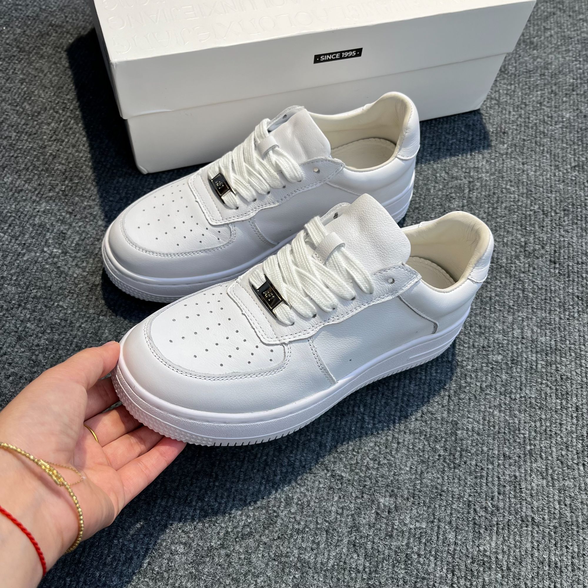 真皮男鞋头层牛皮2025秋季新款时尚百搭低帮厚底空军板鞋小白鞋