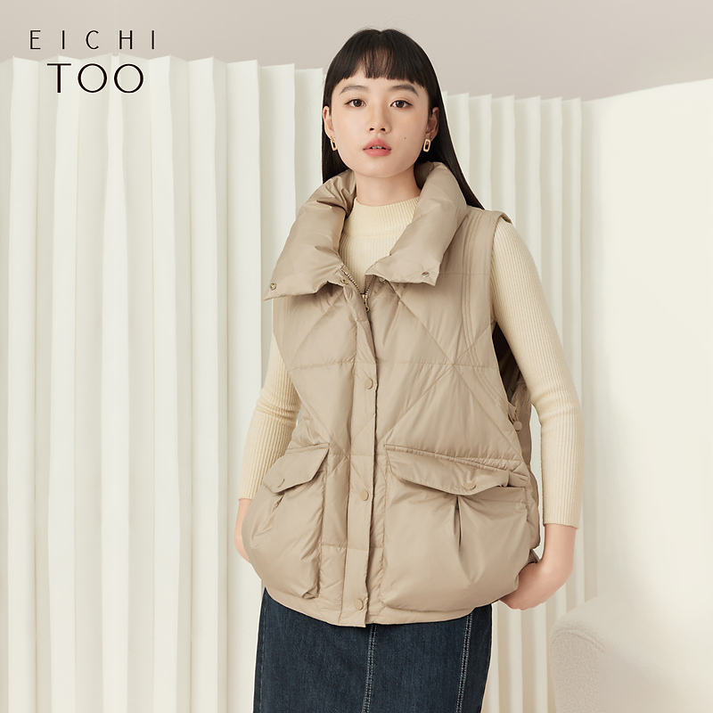 爱居兔女装大口袋设计工装风多色羽绒马甲EWRBJ4N704A
