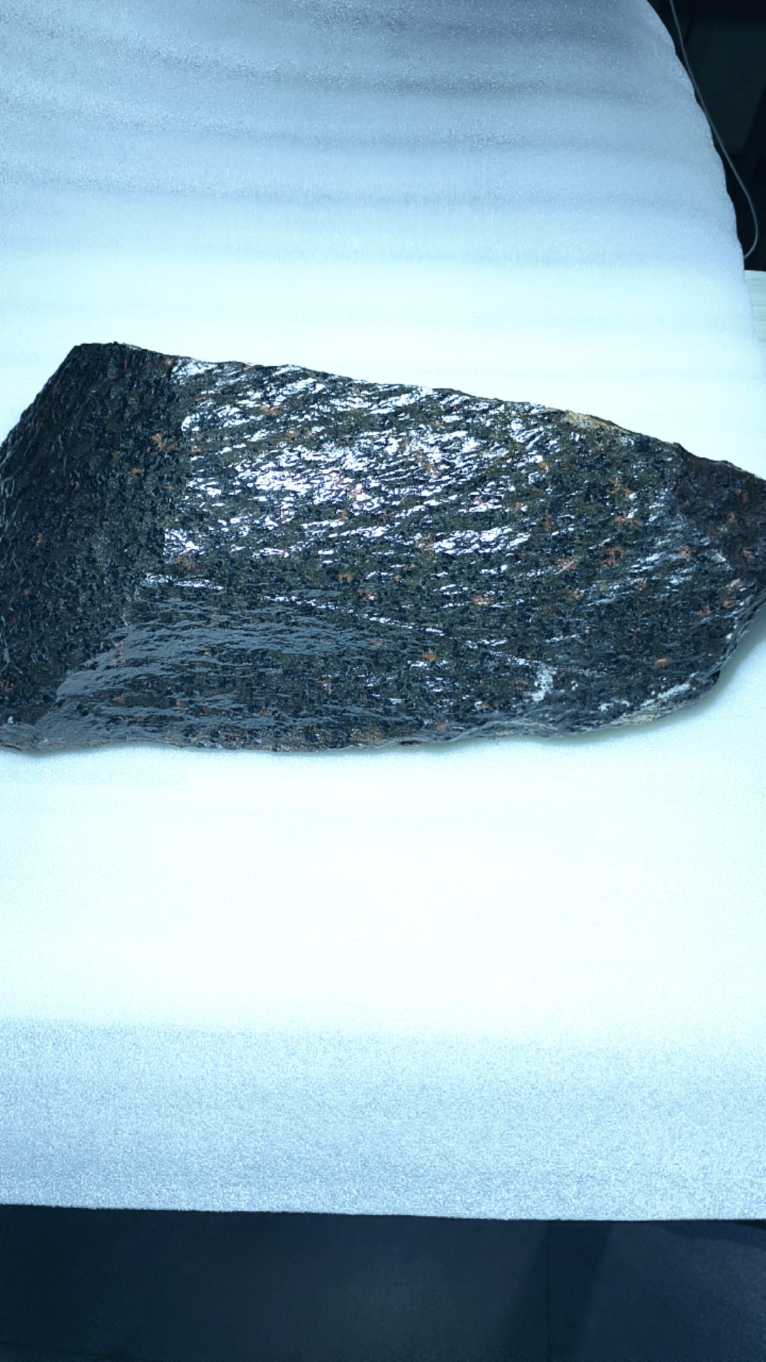 新疆户外捡石，各种奇石收藏出售。