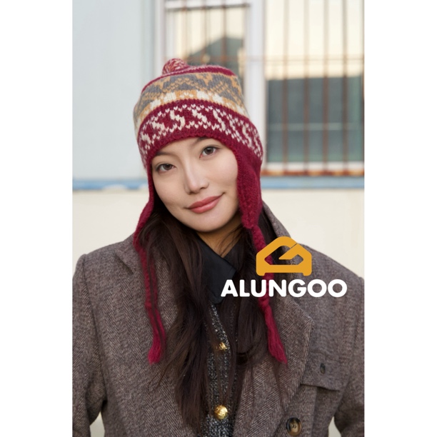 北欧风小毛球提花护耳针织帽 少女系复古雷锋帽 冬季保暖吊球帽子