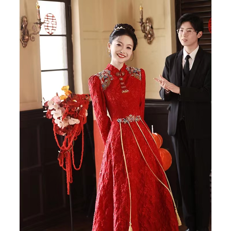 新中式结婚订婚婚服敬酒服新娘酒红色刺绣结婚礼服复古中国风秋冬