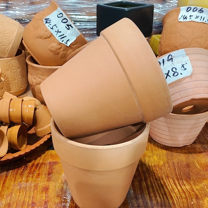 红陶20CM以下1-13×13两个