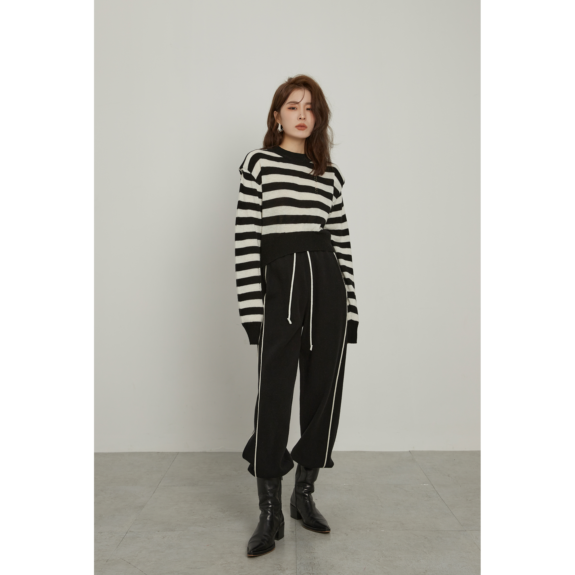 NAVST时尚百搭短款条纹长袖小衫C2108090XS2