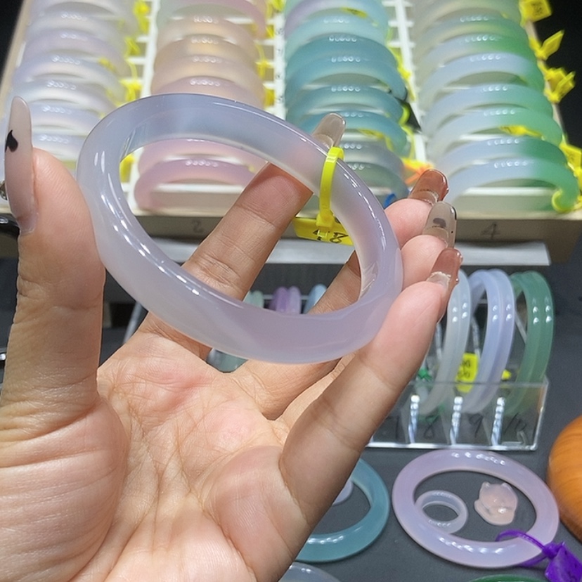 【闪购商品】玛瑙/玉髓手镯未镶嵌61