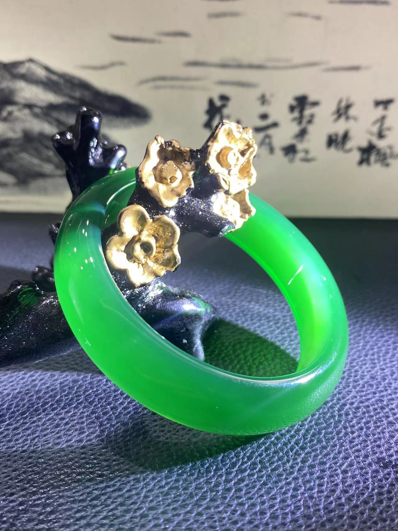面面来财珠宝S1078卡15左右-青碧冰芙蓉玛瑙满绿手镯-配盒