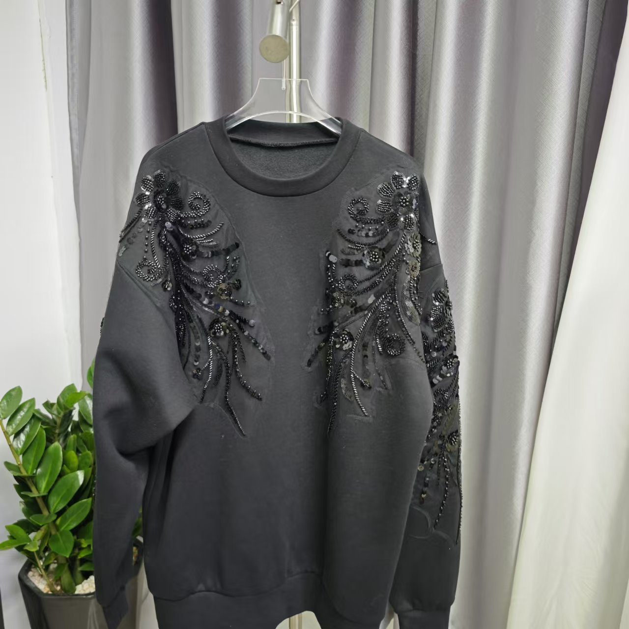 2024新款新中式手工亮片刺绣精梳棉卫衣女秋冬休闲时尚遮肉上衣