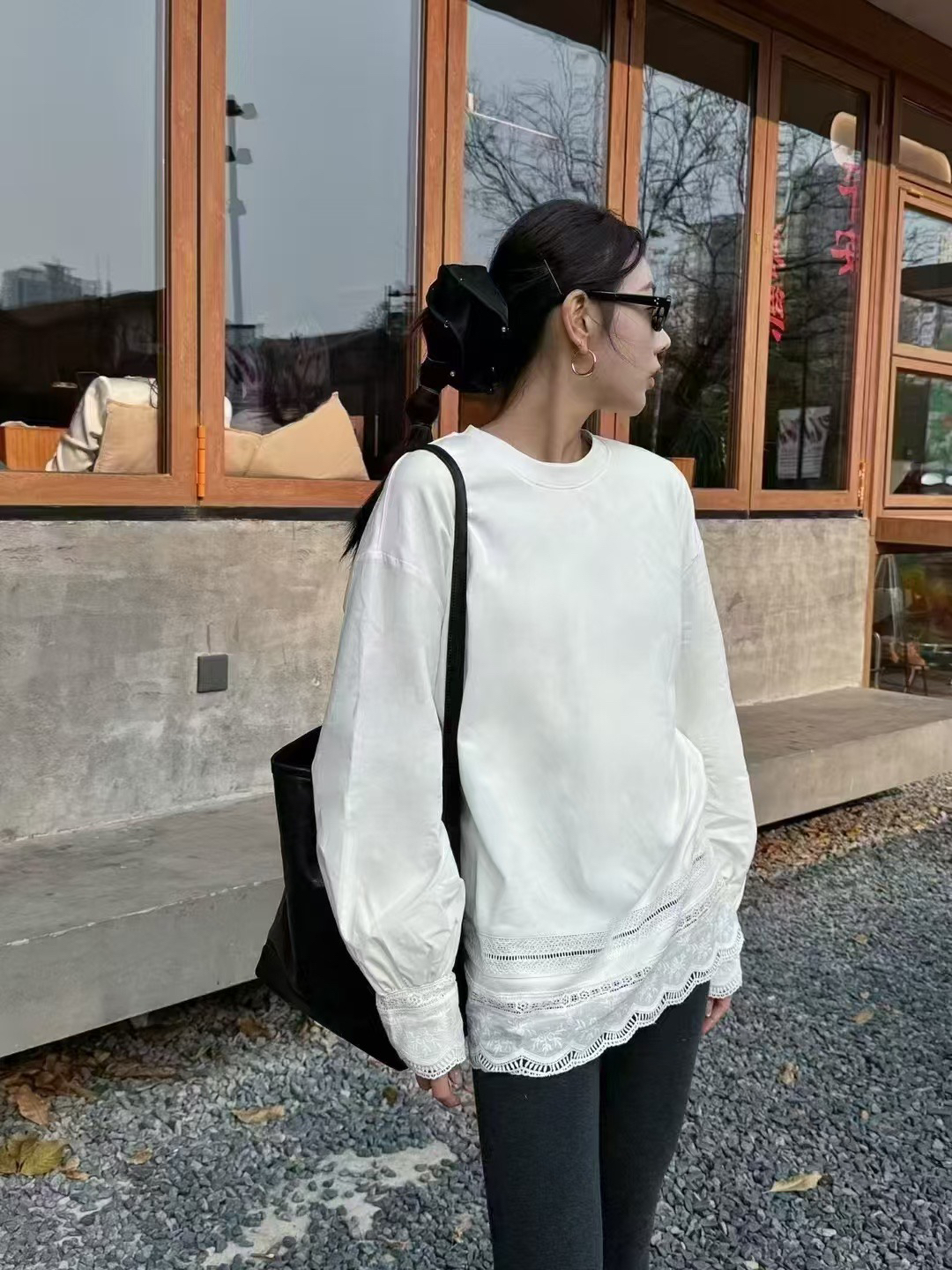 新款超精致舒服重工提花镂空白T恤