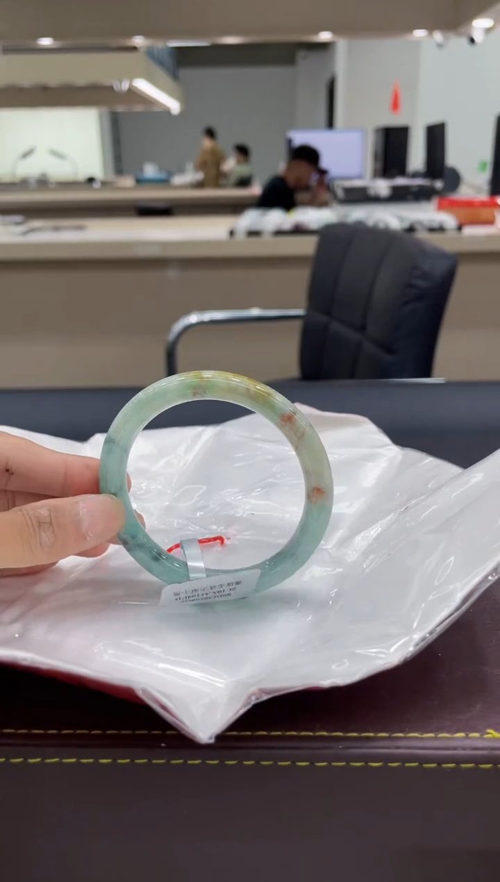【闪购商品】翡翠手镯未镶嵌10