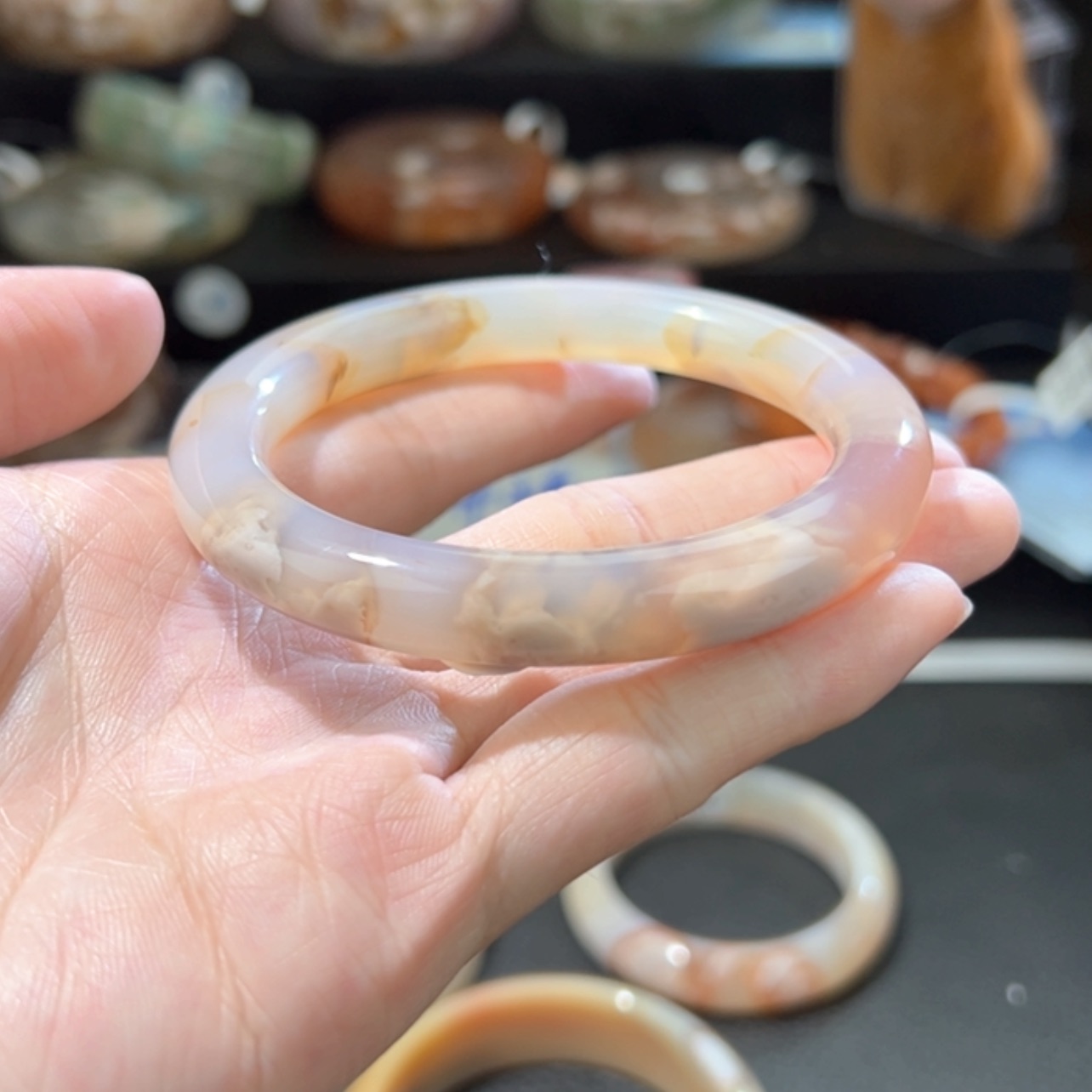 【闪购商品】石英质玉手镯未镶嵌10，57.7