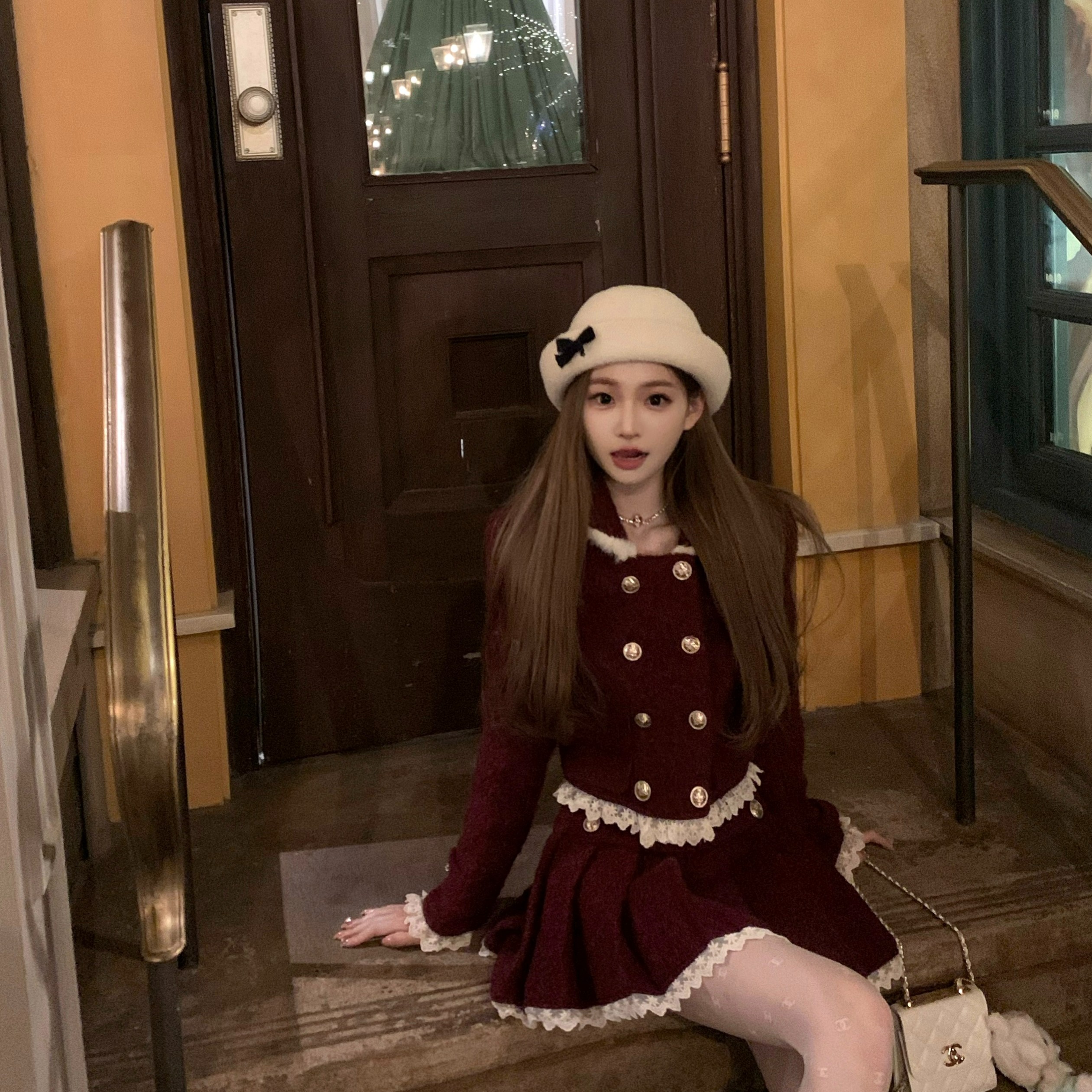 F  COOLLINE林子熙 圣诞夜前奏 显白深酒红金扣圣诞套装裙女冬