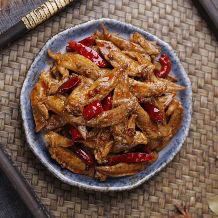 香辣翅尖非遗传承美食重庆老字号重庆名小吃丰都麻辣鸡翅尖