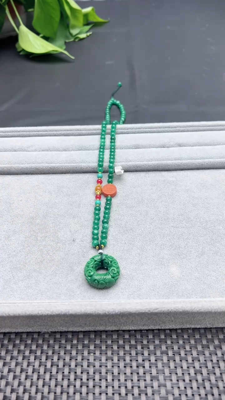 【闪购商品】翡翠颈饰未镶嵌050