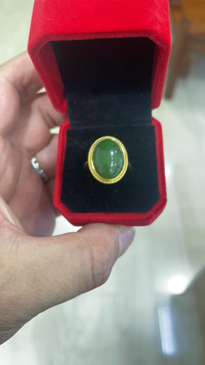 合金镶嵌和田碧玉戒指