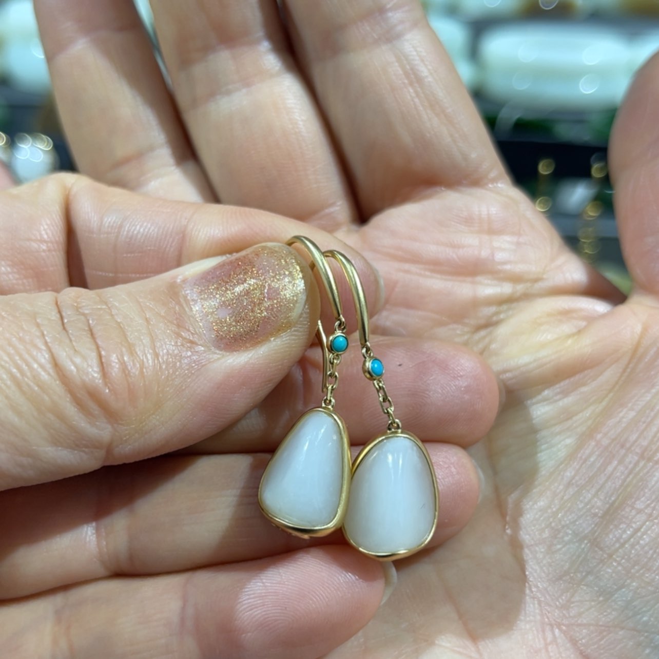 【闪购商品】和田玉耳坠18K金镶嵌