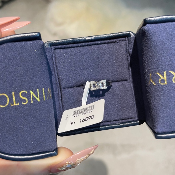 天然钻石戒指Do家时尚蝴蝶结精致Au750镶钻主钻19分副钻5分