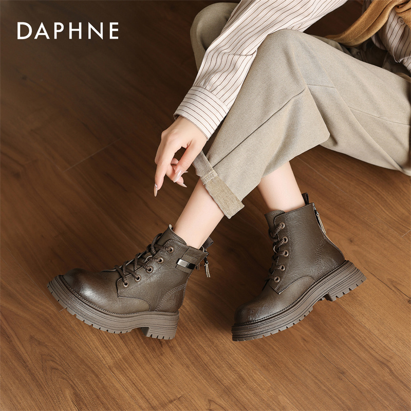 达芙妮女式时尚休闲百搭厚底舒适加绒英伦风秋冬季圆头系带马丁靴