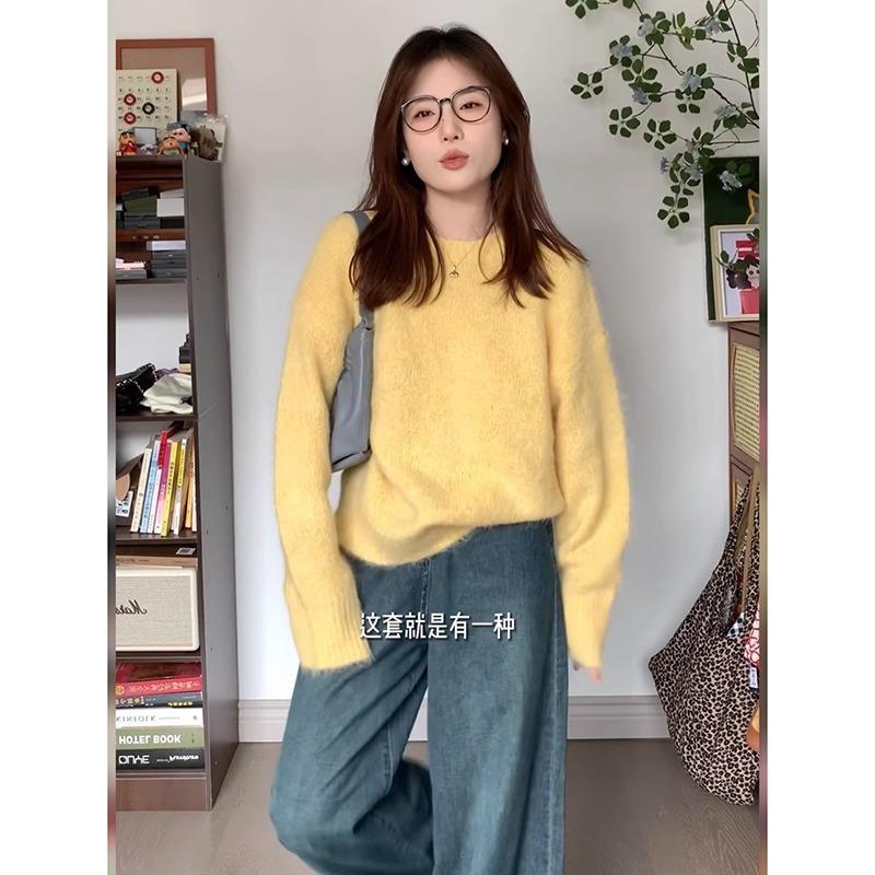 奶黄色仿浣熊绒套头针织毛衣女秋冬新款慵懒软糯宽松外穿上衣加厚