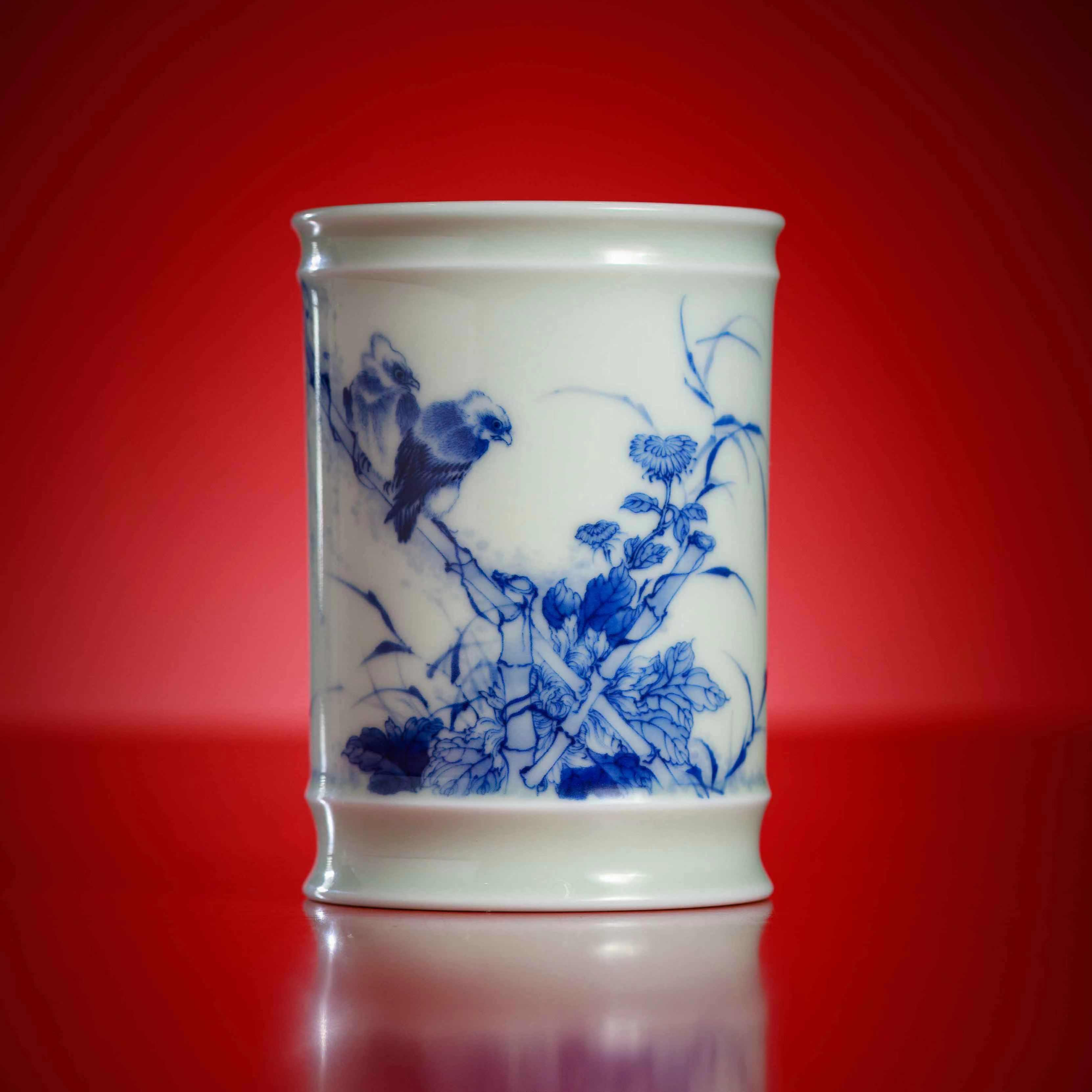 景德镇三和铭窑纯手工手绘制作高档瓷器釉下青花秋菊双鸟图笔筒