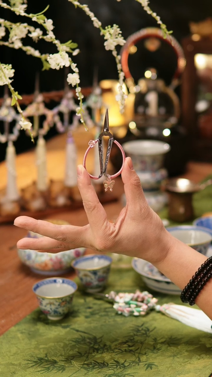 【闪购商品】密胺碟粉线剪刀