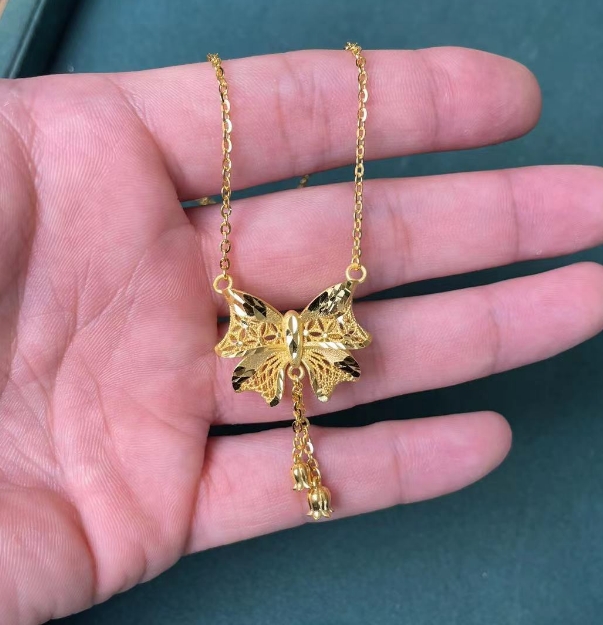 精工 足金9999 镂空大蝴蝶结