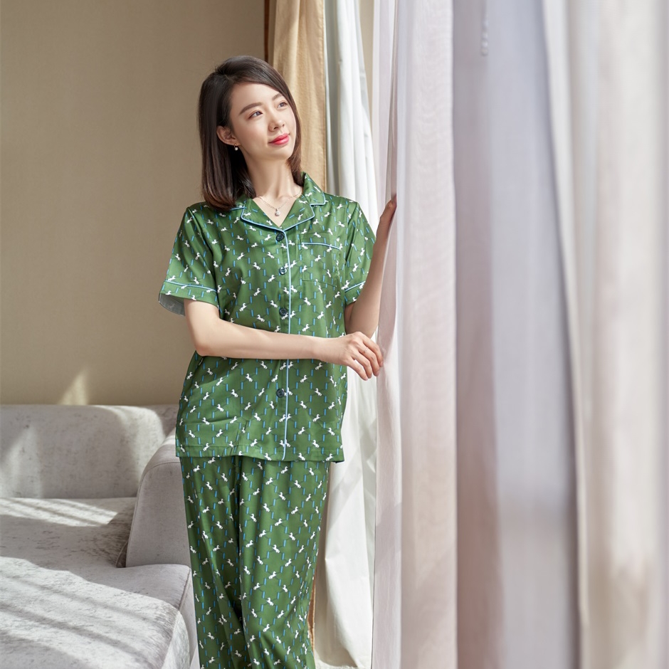 睡衣舒适休闲春夏薄款女士睡衣印花设计