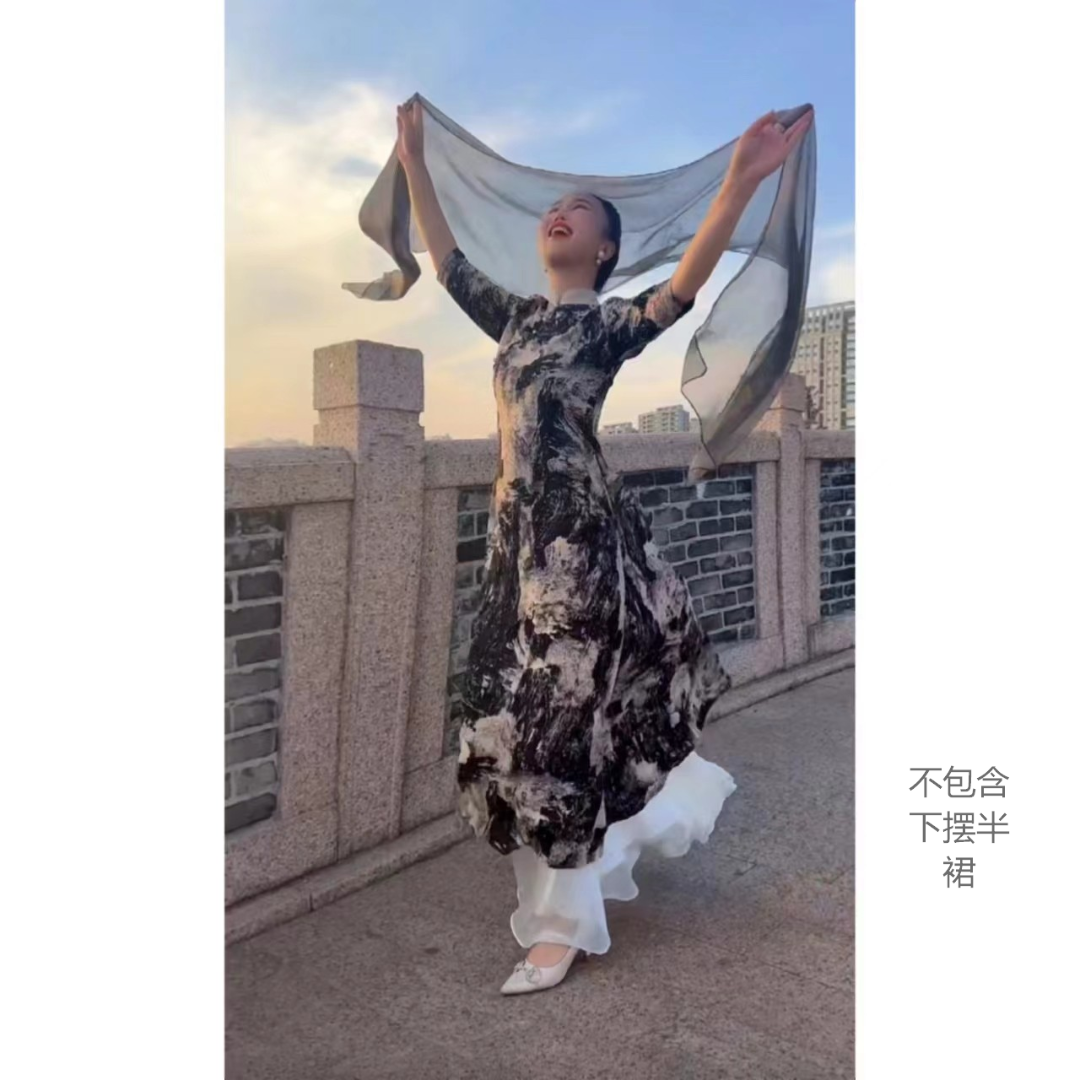国风水墨山水画连衣裙