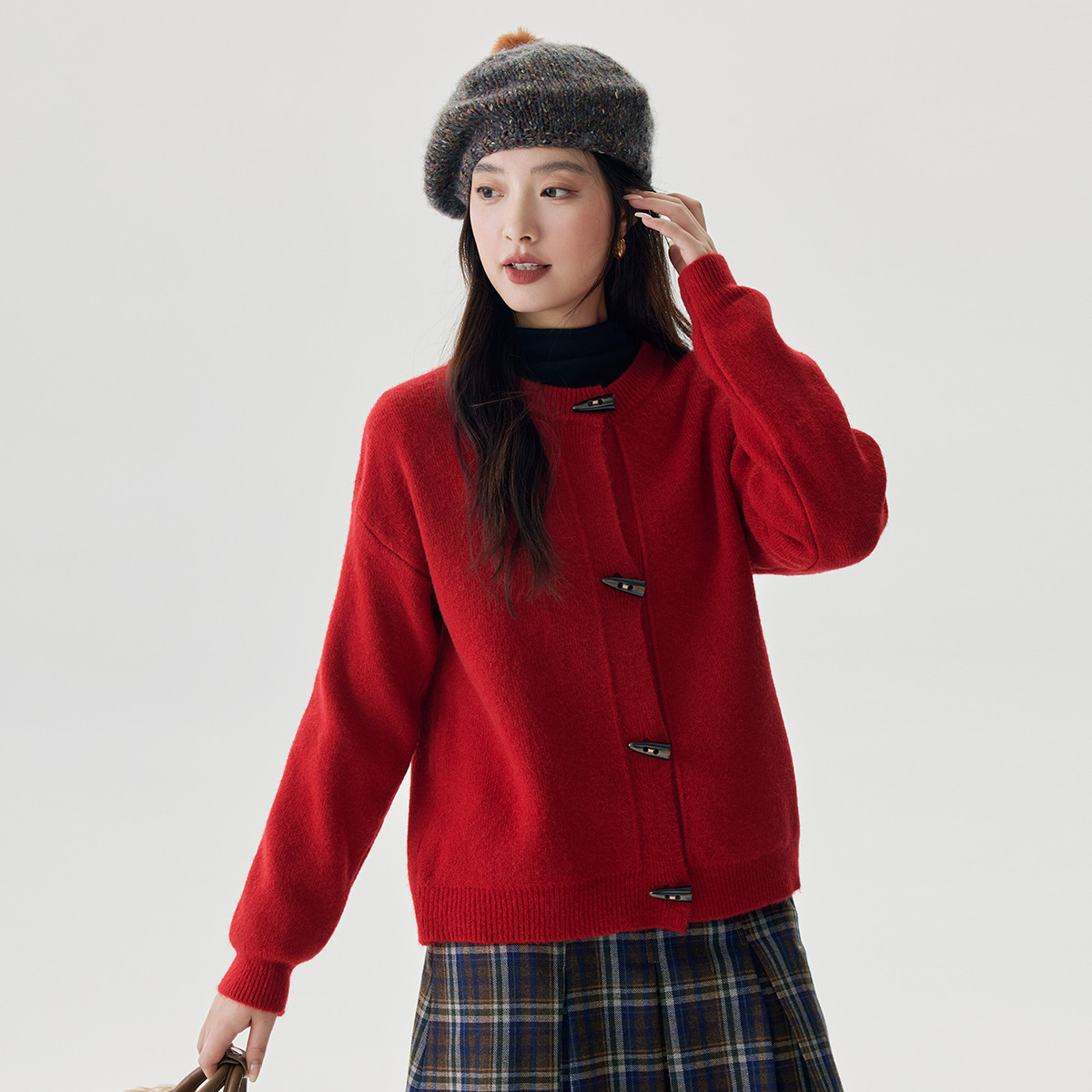 纯色简约甜美风圆领针织衫24年秋季宽松显瘦落肩袖慵懒风毛衣女