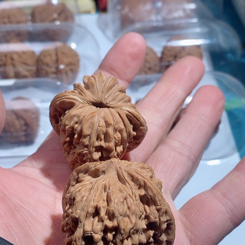 【闪购商品】文玩核桃吊坠三*金
