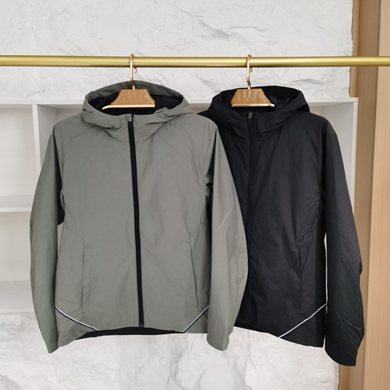 P854 春秋户外休闲时尚防风防水冲锋衣外套连帽运动百搭