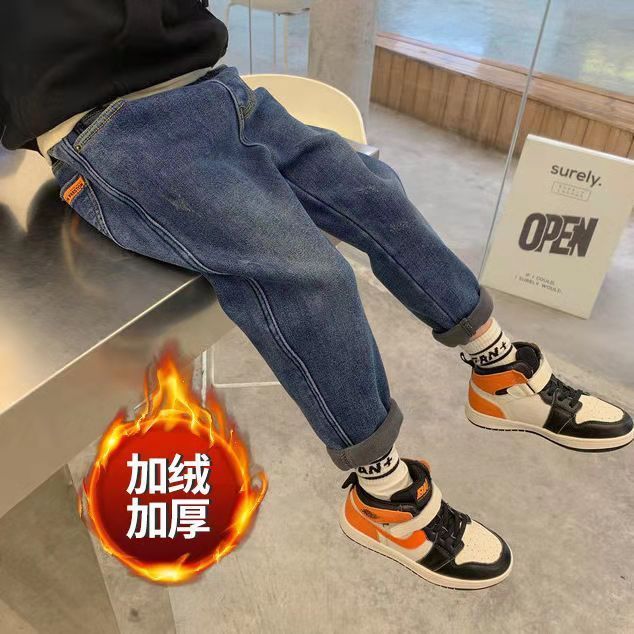 男童加绒牛仔裤2023秋冬新款一体绒加厚韩版中大童帅气宽松休闲裤