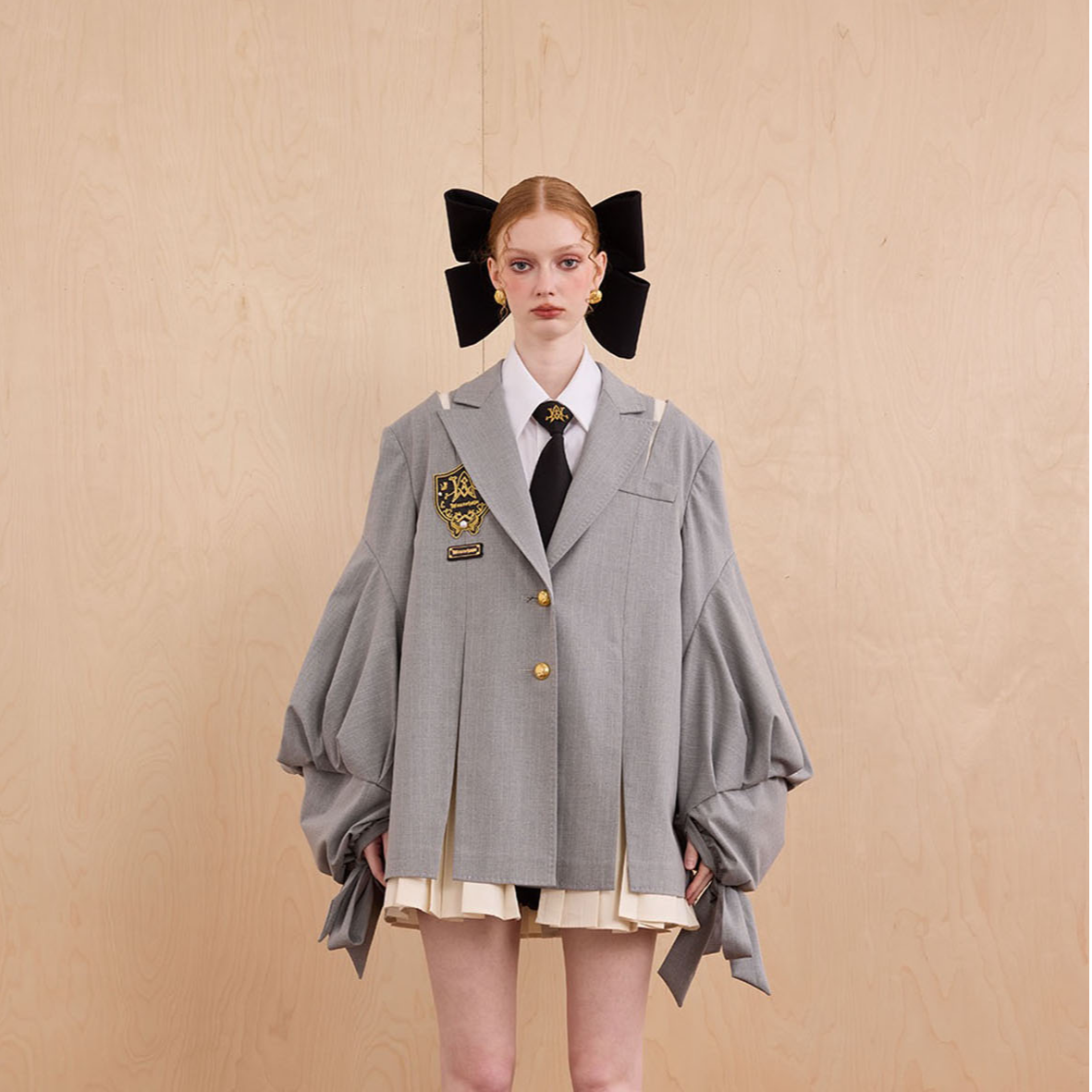 WEANCHEAM未未姆高智淡人山君寅兽学院风百褶西装外套W14QDT012