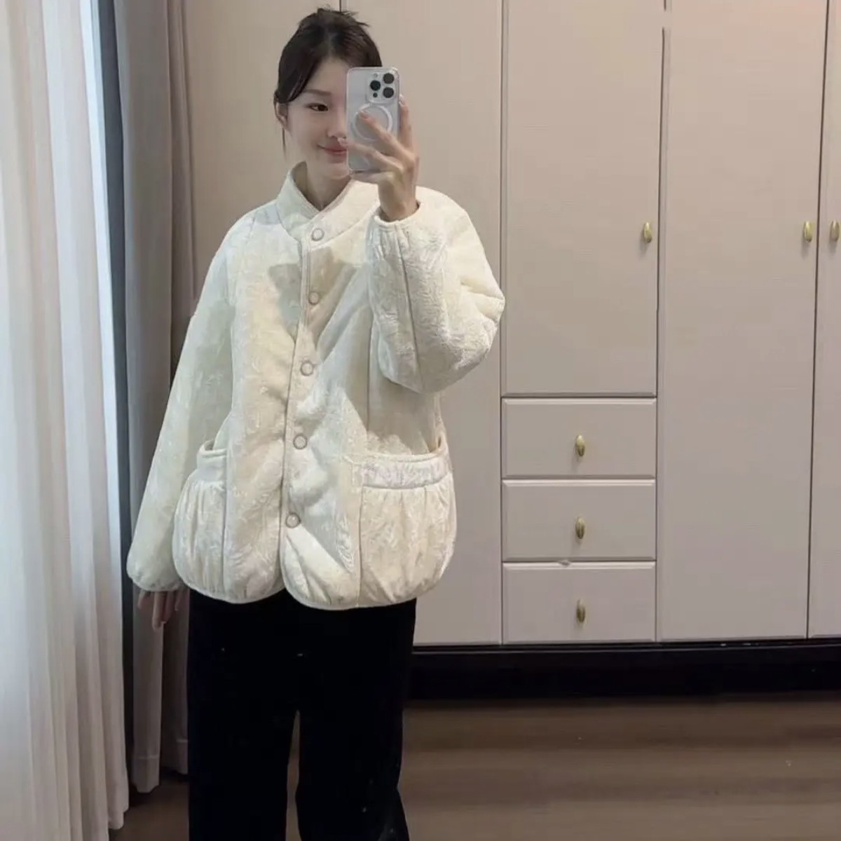 轻奢丝绒休闲立领冬季新款睡衣女三层加厚加绒保暖外穿家居服套装