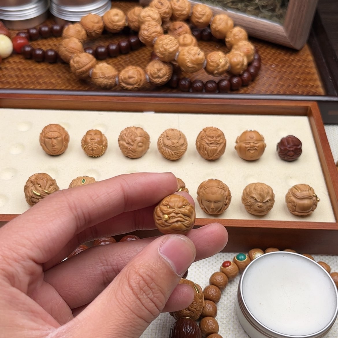【闪购商品】猴头核桃吊坠扶**来555