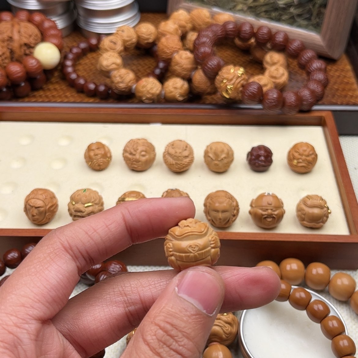 【闪购商品】猴头核桃吊坠文泰